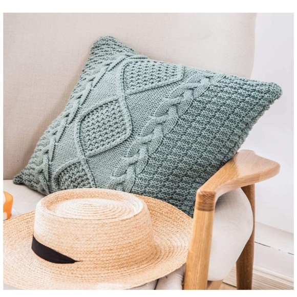 White Trendy Cable Knit Textured Decorative Throw Pillow Case for Couch/Sofa/Bed - Picture 4 of 8